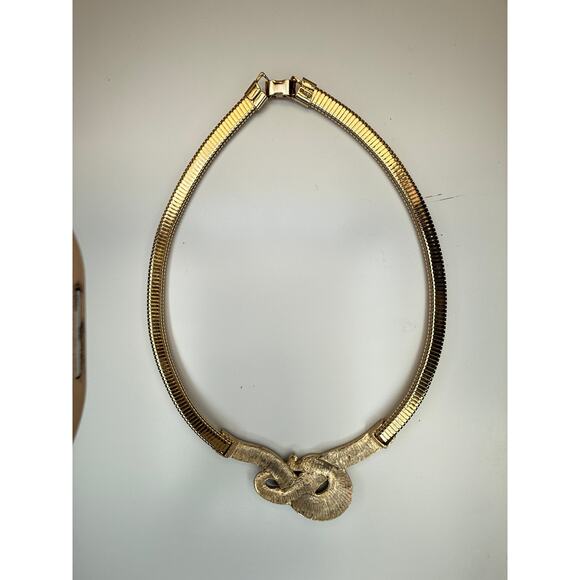 Vintage unsigned enamel & omega chain statement necklace - Picture 5 of 6